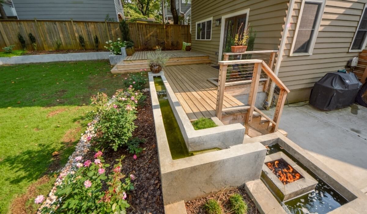 Outdoor makeover: Wood deck with