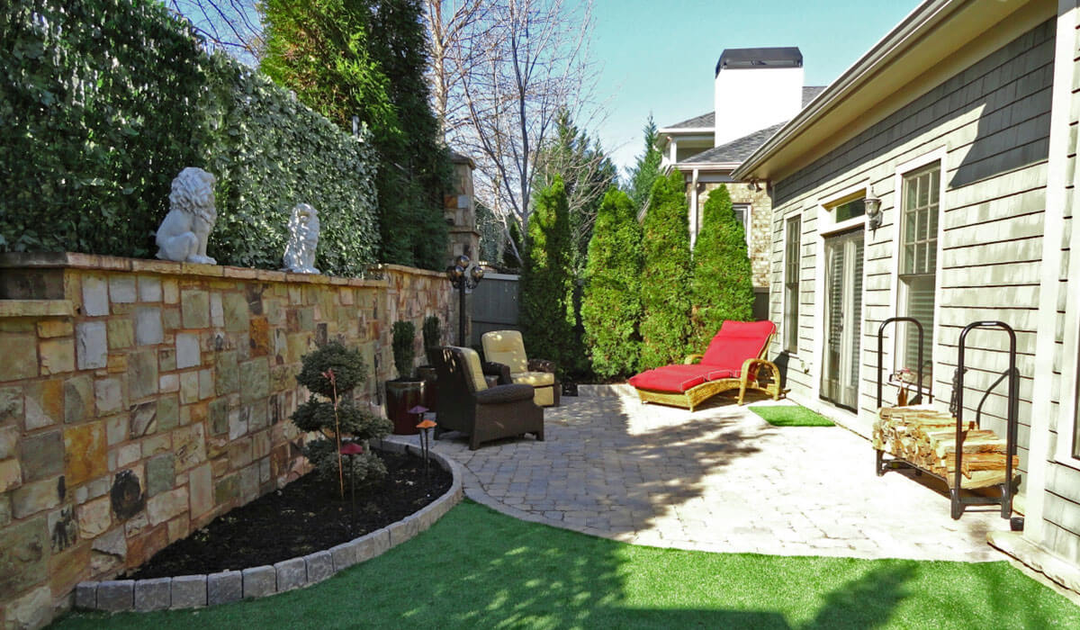 Outdoor makeover: small backyard after renovation