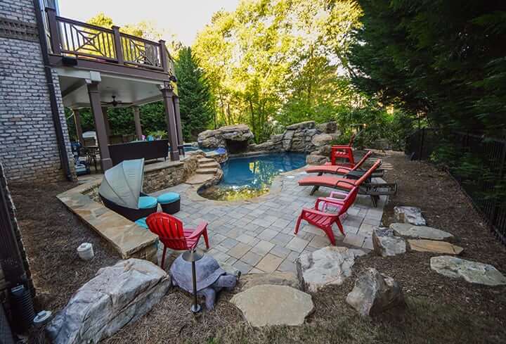 Outdoor Makeover: 9 Ideas for Designing a Family-Friendly Backyard