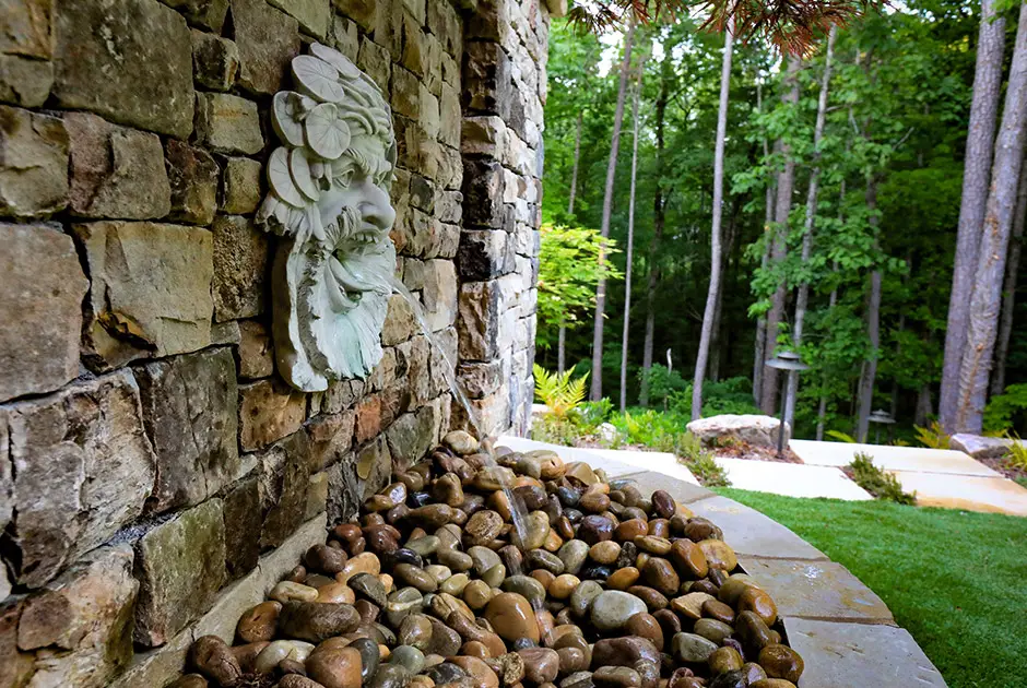 Outdoor makeover: Basin-Water-Feature
