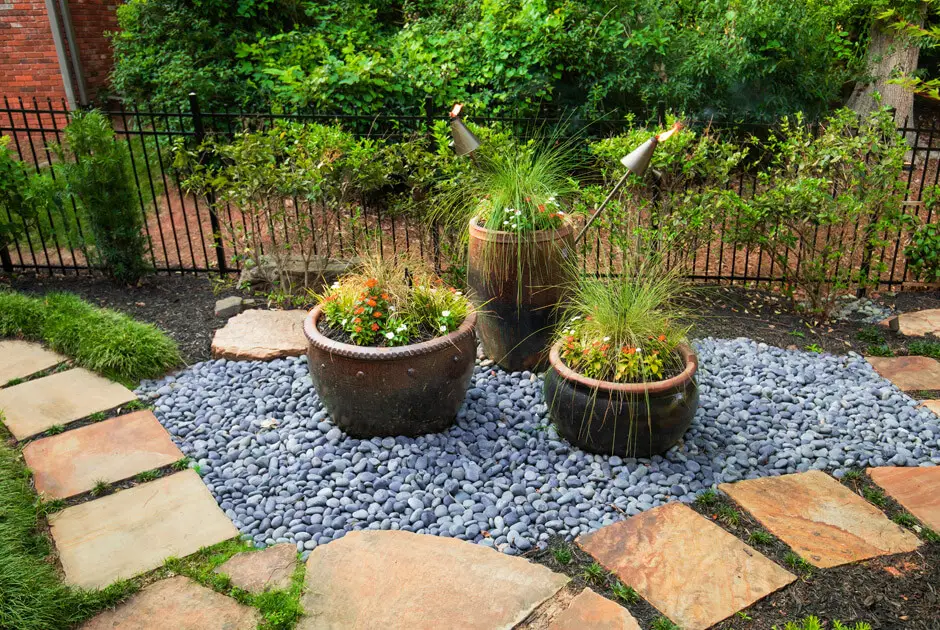 Outdoor Makeover : Hardscape-With-Stone-Planter