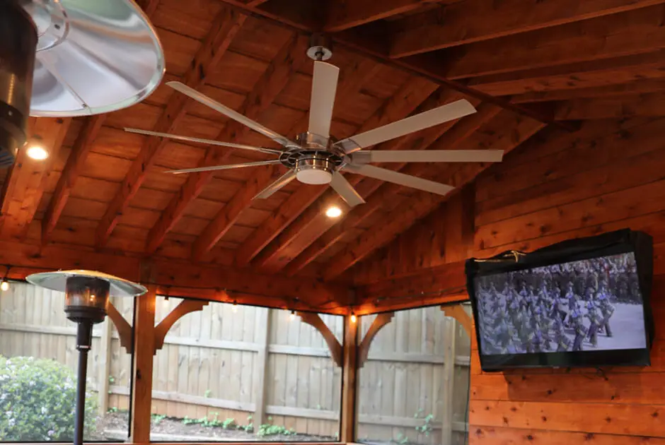 Outdoor makeover: Outdoor_Patio_With_Fan