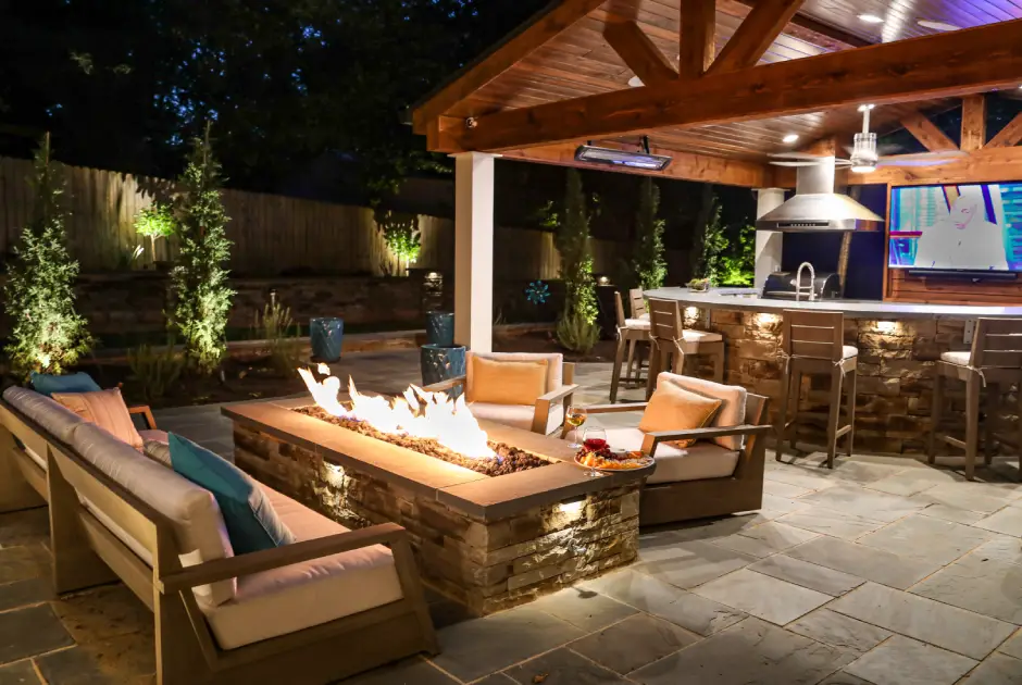 Outdoor Makeover: Backyard-Fire-Pit-Ideas-Landscaping