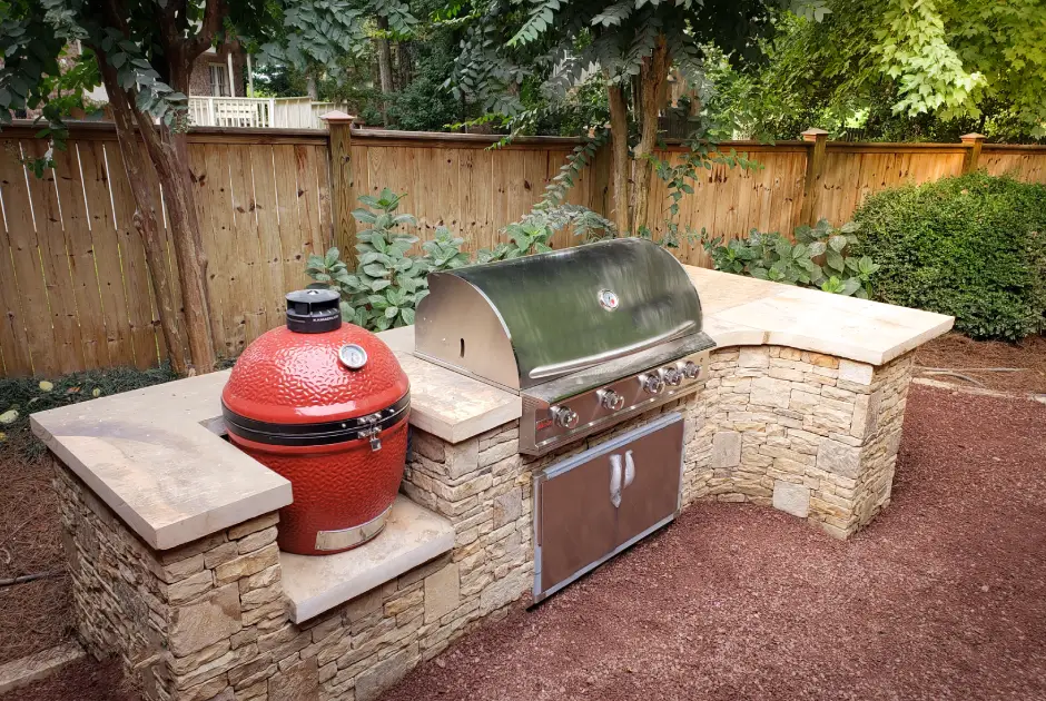 Outdoor Makeover: Gas-Grill-Outdoor-Kitchen-Ideas