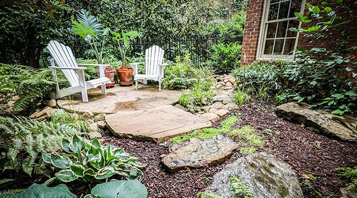 Outdoor Makeover: Best_Harsdacpe_And_Landscaping_Installation