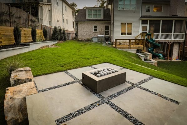 1 FPIT 0E1A2547 000084 - The Benefits of Permeable Pavers for Driveways and Patios - The Benefits of Permeable Pavers for Driveways and Patios